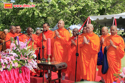เริ่มพิธีวันวิสาขบูชา